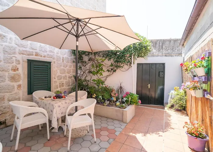 Santa Διαμέρισμα *