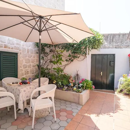 Santa Апартаменты *