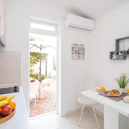 Santa Апартаменты *