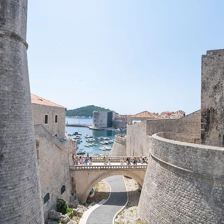 Апартаменты Santa *